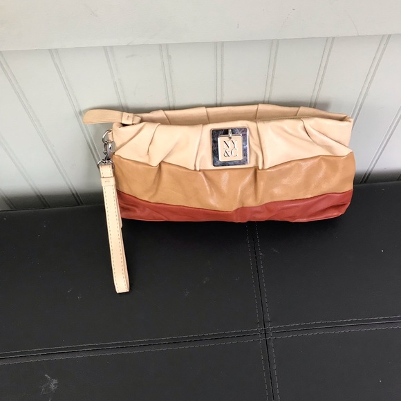 NY&C Wrislet with tri color - Picture 2 of 3